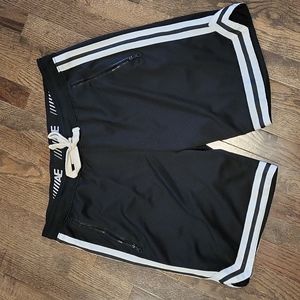 Mens Large AE Shorts